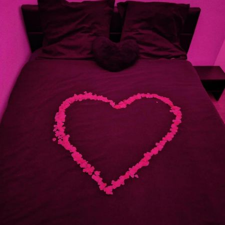 Appart'Hotel De La Gare - Cocooning มงเบลียาร์ ภายนอก รูปภาพ