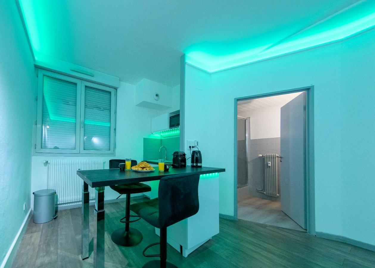 Appart'Hotel De La Gare - Cocooning มงเบลียาร์ ภายนอก รูปภาพ