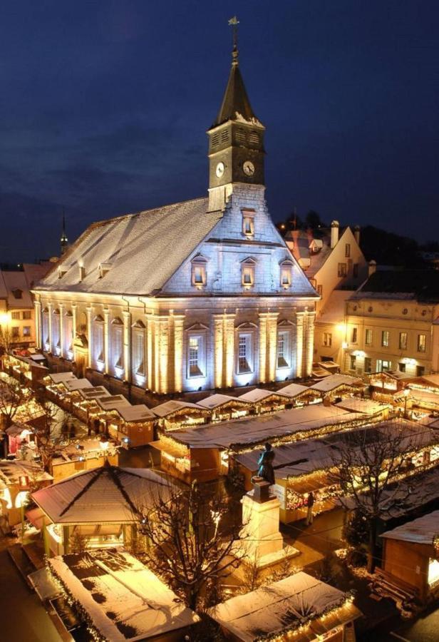 Appart'Hotel De La Gare - Cocooning มงเบลียาร์ ภายนอก รูปภาพ
